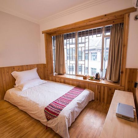 Ming Palace International Youth Hostel Guilin Exterior photo