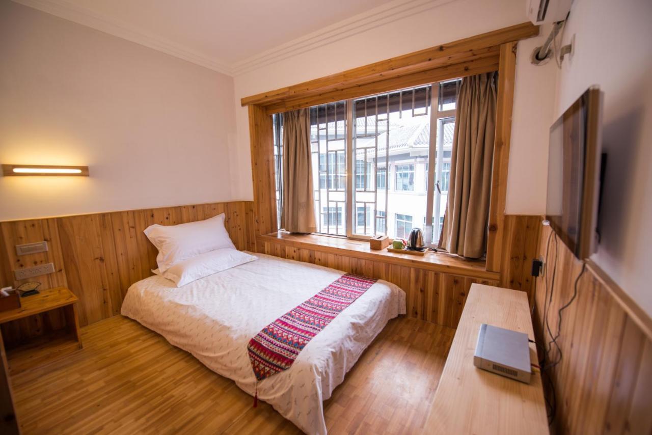 Ming Palace International Youth Hostel Guilin Exterior photo
